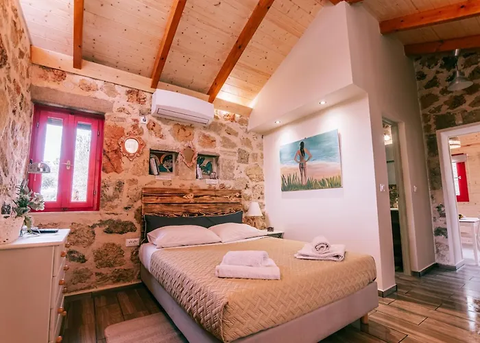 Dreamy Stone House Pesádha