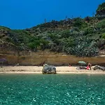 بيت للعطل Dreamy Stone House Pesádha