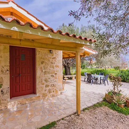 Dreamy Stone House بيت للعطل Pesádha